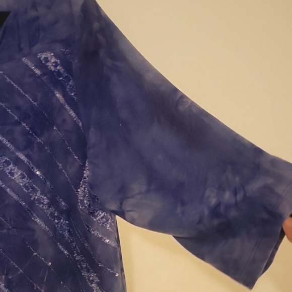 Catherines Women's Blue Starlight Quarter Sleeve Blouse, Size 2X - Picture 4 of 7